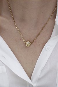 Colar Corrente com Berloque Espírito Santo Dourado