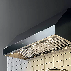 Coifa de Parede em Aço Inoxidável Falmec Zeus Pro 120 cm - Alta Vazão 950 m³/h, Iluminação LED, Controle Eletrônico e Filtros Laváveis