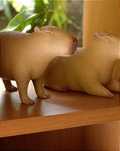 Escultura Decorativa Capivara em Polirresina