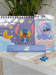 STITCH - CADERNO DE ADESIVO, UMA RÉGUA COM CANETAS E BLOCO DE ANOTAÇÕES