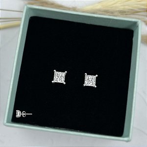BRINCO PRATA FIXO QUADRADO MOISSANITE 5*5 MM