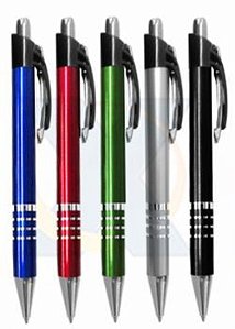 D134 - Caneta plástica com detalhe de quatro aneis prata.