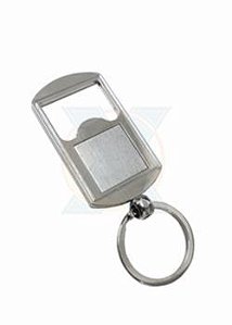 D270 - Chaveiro abridor quadrado, material em metal.