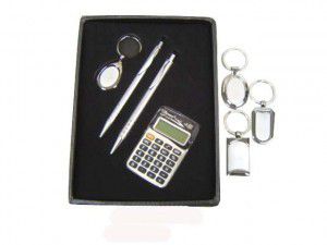 D223 - Kit caneta, lapiseira, chaveiro e calculadora