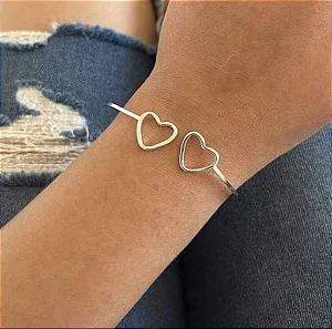 Bracelete Aberto Corações na Vertical