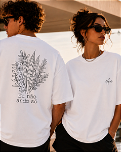 Camiseta Eu Não Ando Só