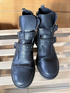 Bota coturno preta, marca Tweennie, tamanho 36