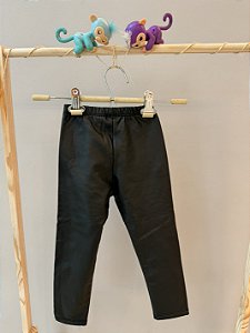 Calça Legging Preta Tipo Couro -Trois Petit - Tam: 3 anos