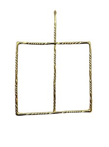 Ofa Torcido Quadrado De Mão Dourado
