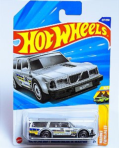 Hot Wheels Volvo 240 Drift Wagon - Wagons 2025 JBB40 1:64