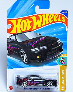 Hot Wheels Nissan Skyline GT-R (BCNR33) - '70s VS. '90s HYY80 1:64