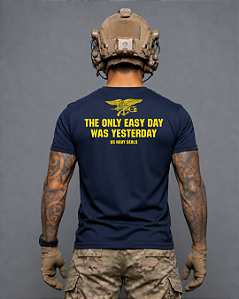 Camiseta Navy SEALs EUA Ronin Apparel Azul-Marinho com Estampa nas Costas