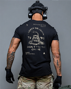 Camiseta Militar Liberty or Death Ronin Apparel com Estampa nas Costas