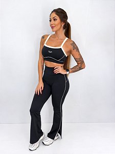 Calça Fitness Flare Byo Feminina Cintura Alta com Detalhes Contrastantes