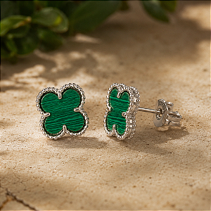 Brinco de Trevo de Prata 925 Alhambra com Malaquita Verde estilo Van Cleef