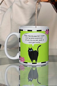 Caneca Motivacional “Só de Não Desistir Você Já Está Ganhando” | Porcelana 325 ml | 1 Unidade – Fenari