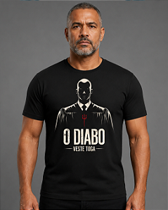 Camiseta O Diabo Veste Toga