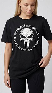 Camiseta Feminina Caveira Tática – Deus Julgará Meus Inimigos