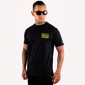 Camiseta Neon Burst Minimal