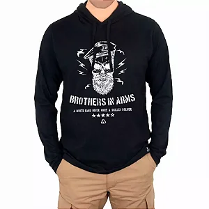 Camiseta Manga Longa com Capuz Estampada Brothers In Armas