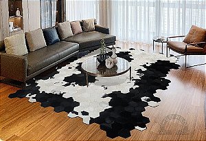 Tapete artesanal em couro de vaca preto e branco – Patchwork hexagonal