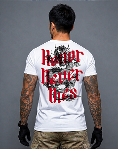 Camiseta Ronin Apparel Dragon Sakura Branca com Estampa nas Costas