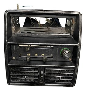 Moldura Central Da Caixa Ventilação Uno Fiorino Elba 86/94 Preto