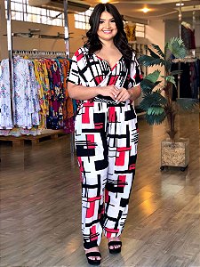 macacão florido plus size