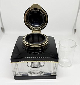 TINTEIRO DE CRISTAL E RESINA PRETA COM DETALHES DOURADOS DA MONTBLANC, MODELO MEISTERSTÜCK