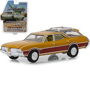 Carro Greenlight Estate Wagons - Oldsmobile Vista Cruiser 29950C - Ano 1970 - Escala 1/64