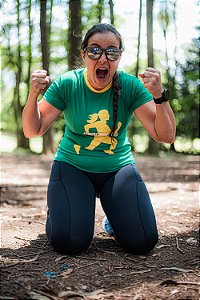 Camiseta MANIA DE CORRIDA VERDE E AMARELO COPA - TECIDO PREMIUM - LANÇAMENTO