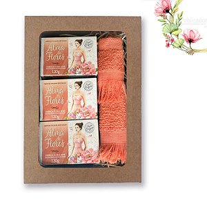 Kit Feminino Alma de Flores Rose – 3 Sabonetes 130g + Toalha Delicada