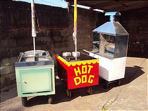 Carrinho De Hot Dog, Milho Cozido E Churrasquinho