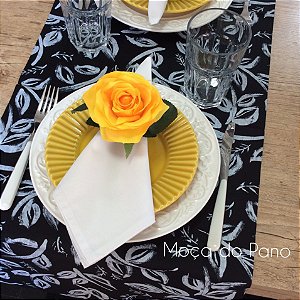 Conjunto Floral Preto e Branco Conjunto Floral Preto e Branco