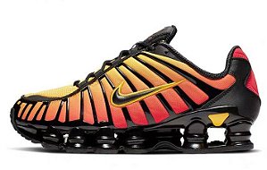 nike shox nz prata e amarelo
