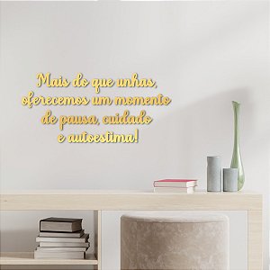 Espelho Mais do que unhas, oferecemos... autoestima! - Dourado