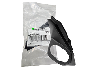 SUPORTE CARENAGEM FIXAÇÃO PISCA DIANTEIRO DIREITO KAWASAKI Z800 - 55028-0430