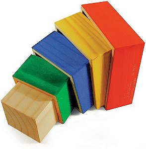 Brinquedo Educativo de Montar Cubos de Encaixe de Madeira - Bambinno  Brinquedos