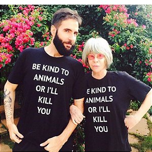 camiseta be kind to animals