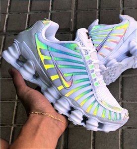 tênis da nike camaleão
