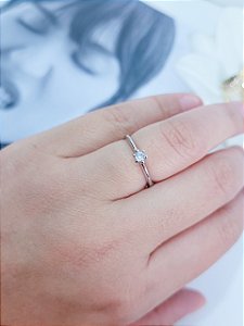 Anel Solitário com Zircônia