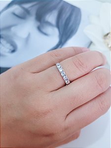 Anel Aparador com Zircônias