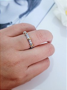 Anel Aparador com Dois Banhos e Zircônias