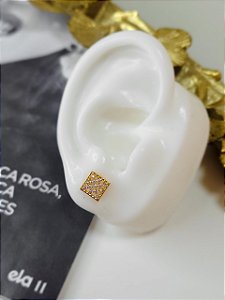 Brinco Quadrado Cravejado em Zircônias