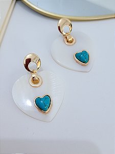 Brinco em Madrepérola Coração