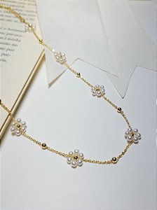 Colar Flor de Pérolas