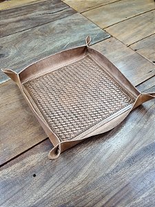 ORGANIZADOR DE MESA ZAMBOIM COURO CARAMELO