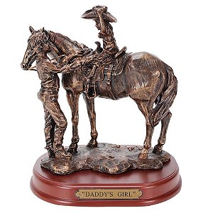 estatua de resina m&f menina pai cavalo