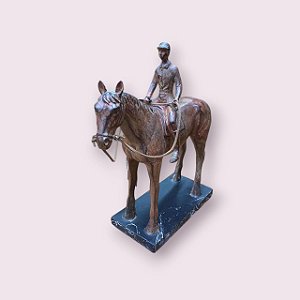 ESCULTURA HOME HOMEM NO CAVALO 25CM