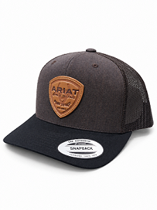BONE ARIAT MARROM BORDADO DE COURO